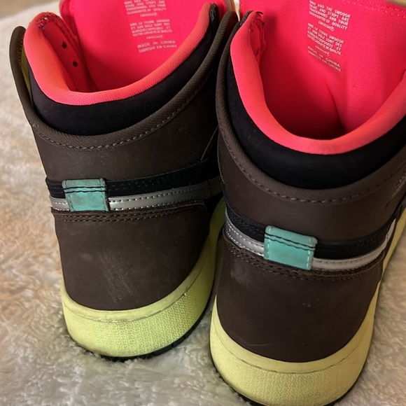 Nike Air Jordan 1 Retro High Tokyo Bio Hack GS (575441-201) Youth Size 6.5Y - Picture 3 of 8